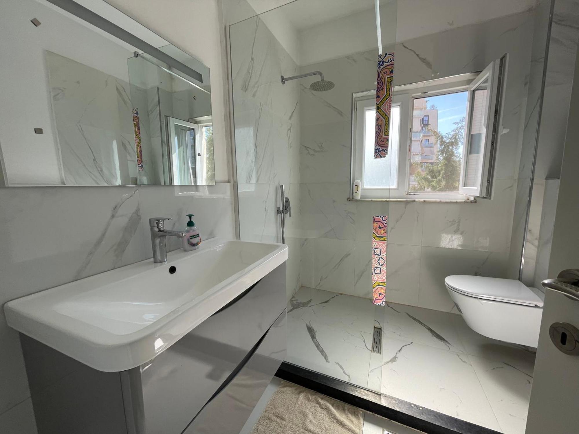 Enjoy Travel Central Apartments Tirana Exterior photo